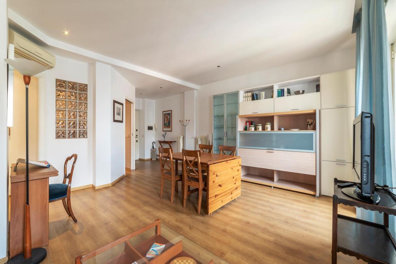 Sunny Apartment Piramide Roma Exterior foto