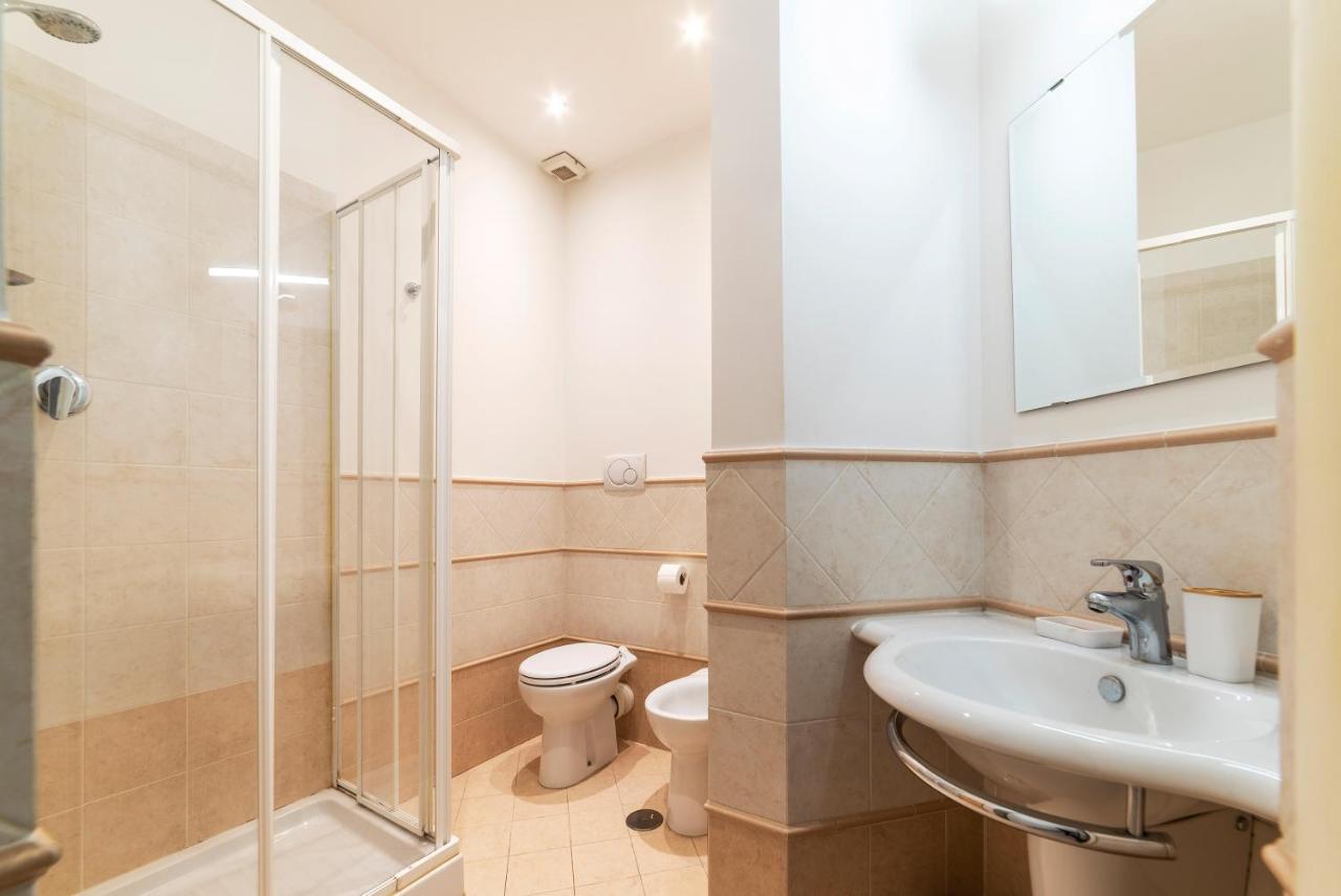 Sunny Apartment Piramide Roma Exterior foto